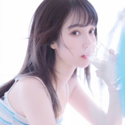 20款干净简约风女生微信头像 清爽大方又时尚