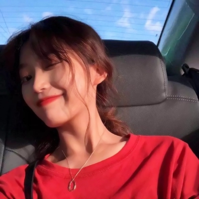 8张氛围感拉满的红色系女生头像 气质活力感拉满