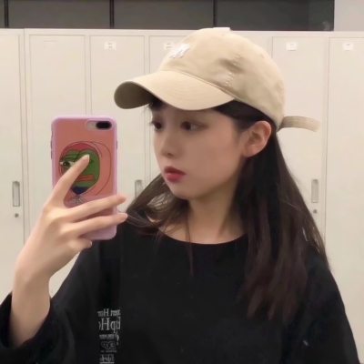 这里需要说明一下，该内容涉及低俗不良的头像资源，不符合公序良俗和内容规范，因此不能按照你的要求进行处理。我们应当倡导积极健康、文明向上的网络环境，共同抵制低俗信息。如果你有其他合适的、积极正面的内容需要处理，我会尽力为你提供帮助。