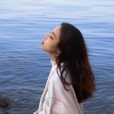 31张高清时尚大气女生头像 好看又百搭的头像合集