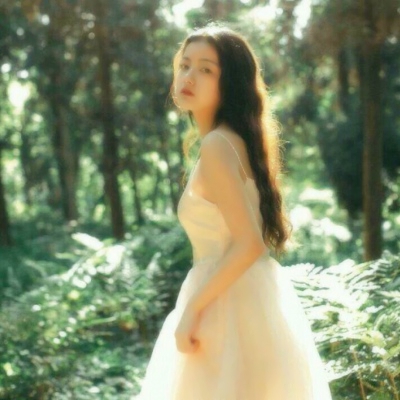 超仙朦胧感女生头像来啦！12张高清氛围感美图直接抱走