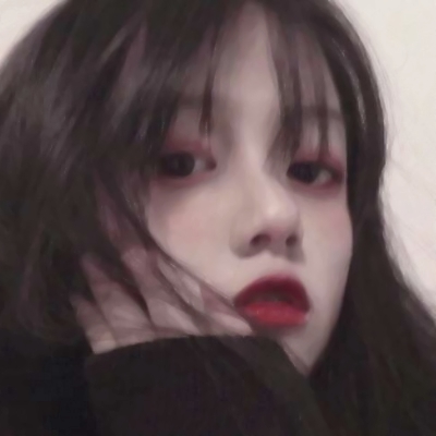 14张真人可爱萝莉女生玩网头像合集