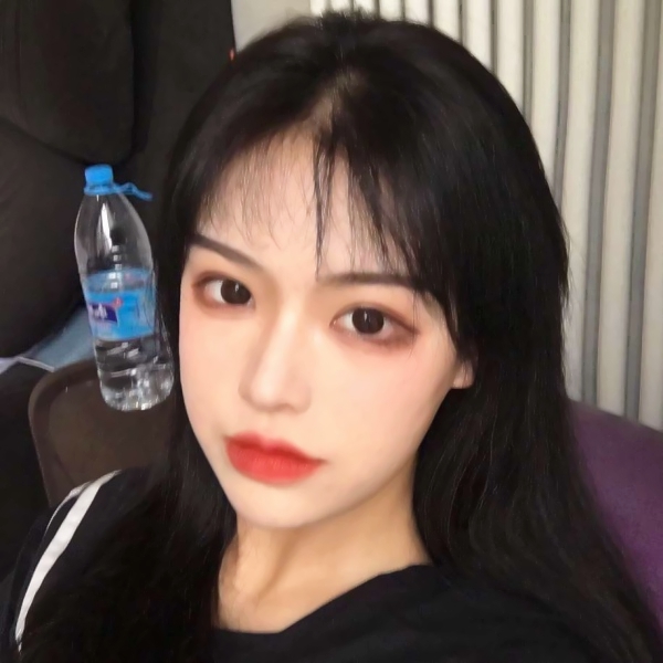 24张超清甜美系女生头像 网图素材分享