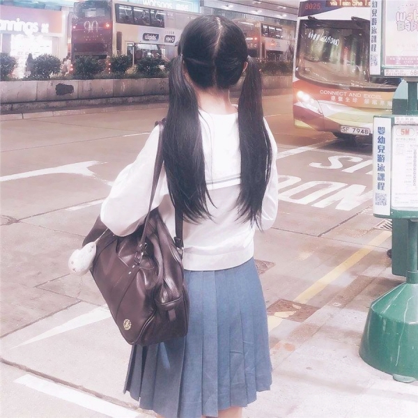 23张超可爱JK制服女生头像 高清好看又软萌