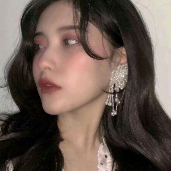 16张超清真人可爱女生头像 适合当微信头像的网图