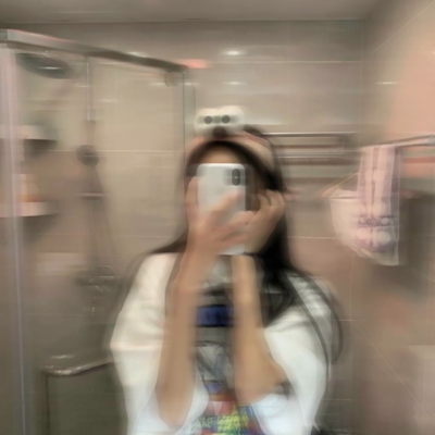 当下热门的模糊感女生头像！20张高清甜美可爱款合集