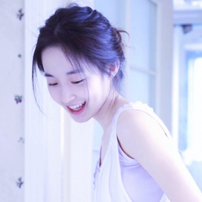 24张高清清纯款微商女头像 适合做微信头像的女生素材