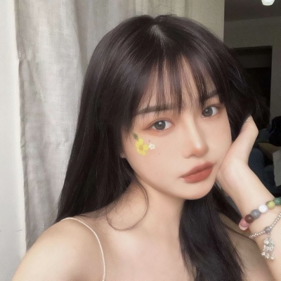 18张高清女生网图头像 新潮款一次看够