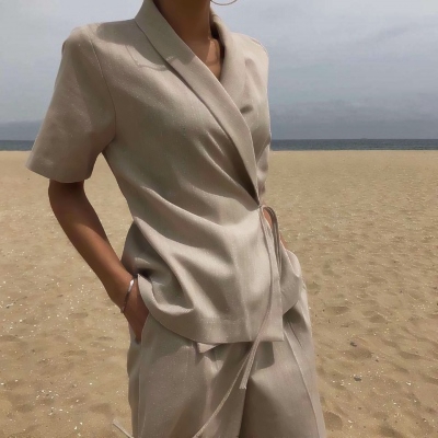 30张高清御姐风气质女生半身头像 带下半身氛围感造型