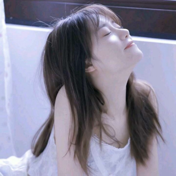 36款时尚大气的潮流女生微信头像 优雅又有格调
