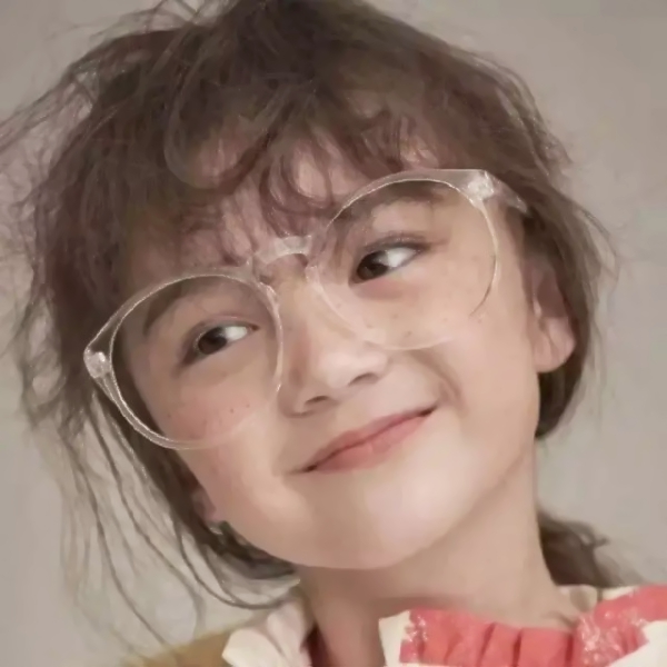 14张氛围感拉满的侧脸女生头像 气质感直接拉满