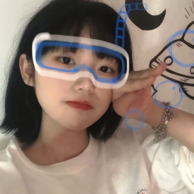 16张个性好看的女生单人高清头像