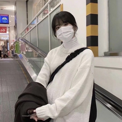 超火的温柔风女生QQ头像 共8张
