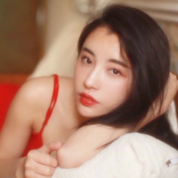 30张高清气质款微信头像 优雅有品位的女生头像合集