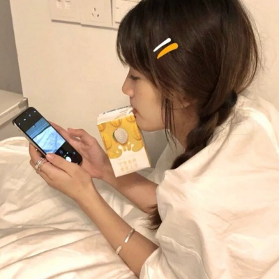 18岁女生能用的真人网图头像上新啦！共14张最新素材