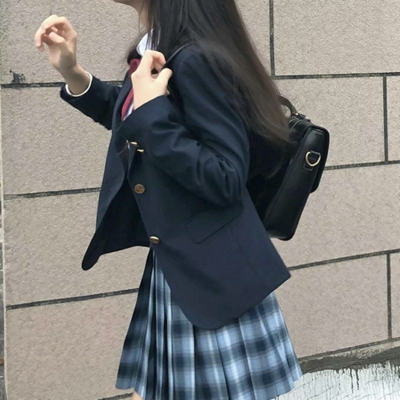 24张高清好看的JK制服女生头像合集