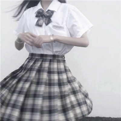 10张高清JK制服半身部位头像 女生头像合集