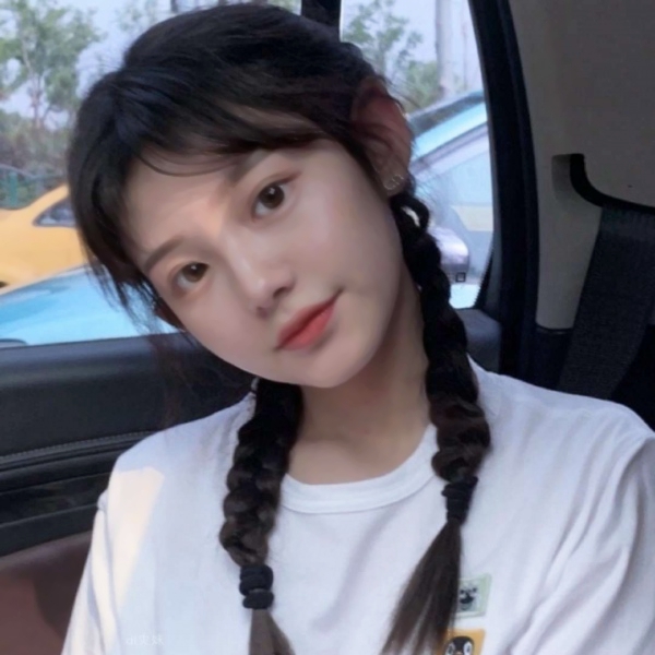 24张超清甜美系女生头像 网图素材分享