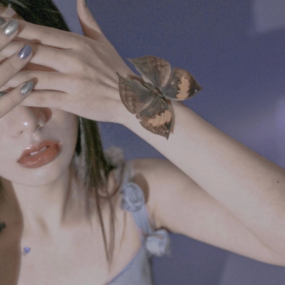 抖音超火女生头像合集 共16张