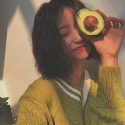 13张ins原宿风女生高清头像合集