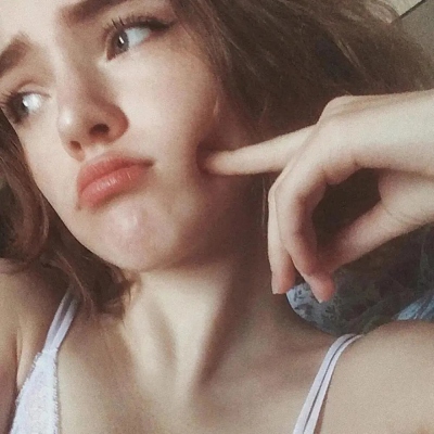 新版女生高级感头像图集 一共16张高清图