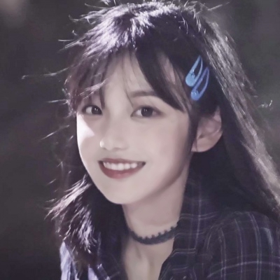 20张高清闺蜜单人头像 一人一张超好看的女生头像