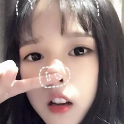 最新搞怪可爱女生头像 高清真人版合集共33张