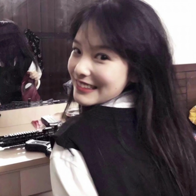 16张高清新潮玩网闺蜜女头 快和姐妹安排上