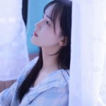 女生微信头像合集！9张简约干净又大气的款式来了