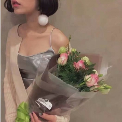 女生高清好看微信头像合集 共10张