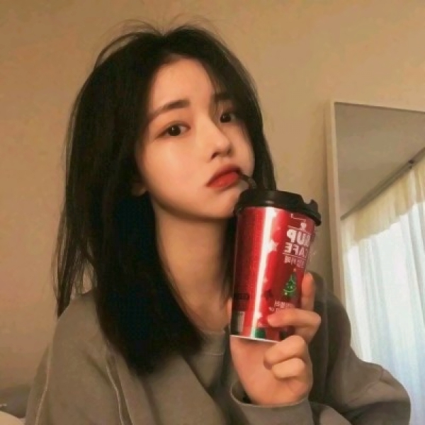 36张氛围感拉满的气质女生头像合集 唯美又有个性