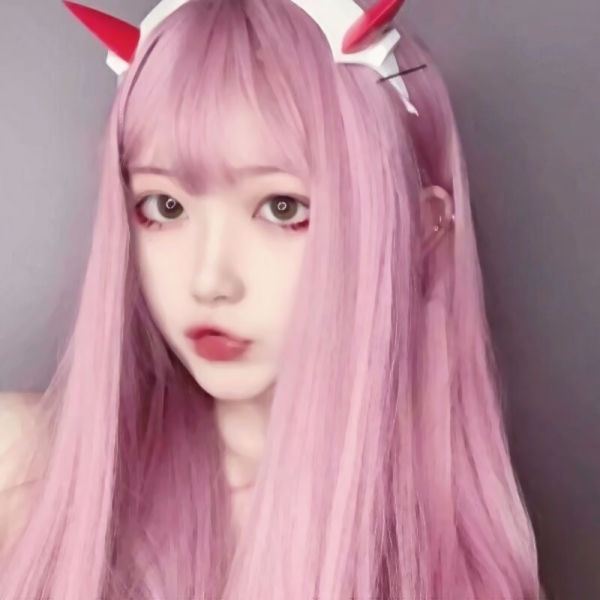 27张彩色挑染女生头像合集 超清霸气时尚感拉满