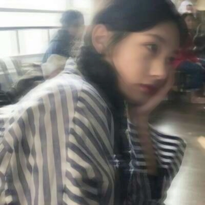 有质感的模糊感！13张高清女生QQ头像合集