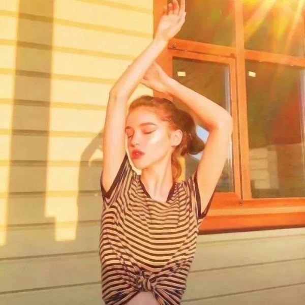 25张气质拉满的个性欧美范女生超清头像