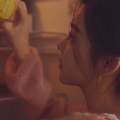 36张港味霸气女生头像 高清新潮的复古港风女头合集