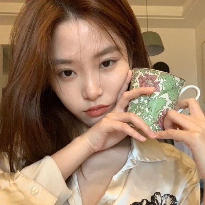 超有个性的小众女生微信头像来啦，共20张