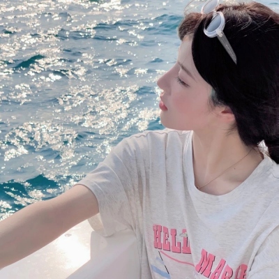 女生专用简单气质头像合集来啦，共13张优质图