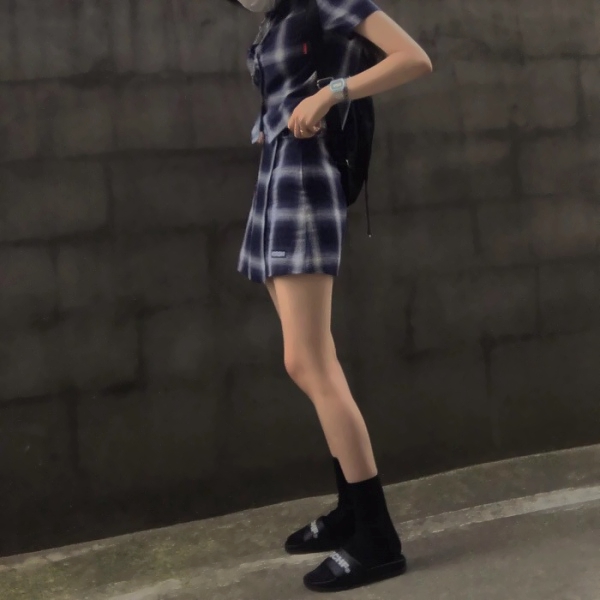 20张超清霸气女生下半身网图头像 还有半身款可选