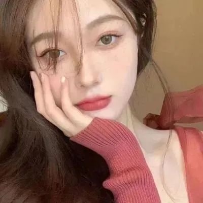 超火高颜值女生正脸头像 14张合集