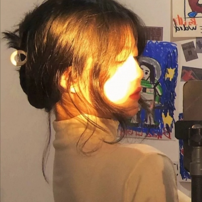 新版个性女生微信头像合集 共13张