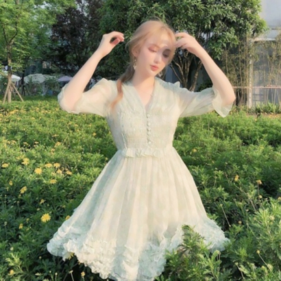 女生小清新高清头像合集 23张甜美治愈的清新风格女生头像