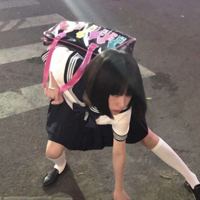 女生沙雕头像合集！18张高清搞笑搞怪女头随便挑