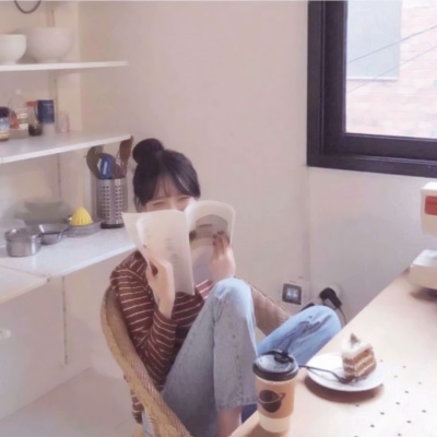 23张高清韩国女生微信头像 好看又百搭