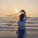 29张高清小清新女生背影头像 适合当微信头像