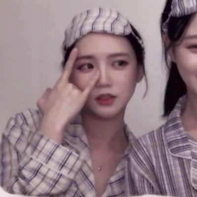 13张高清真人可爱闺蜜微信头像来了