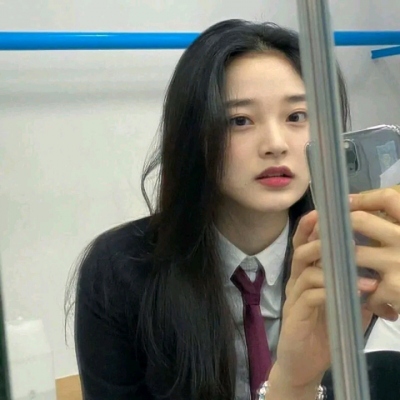 女生专用简单气质头像合集来啦，共13张优质图