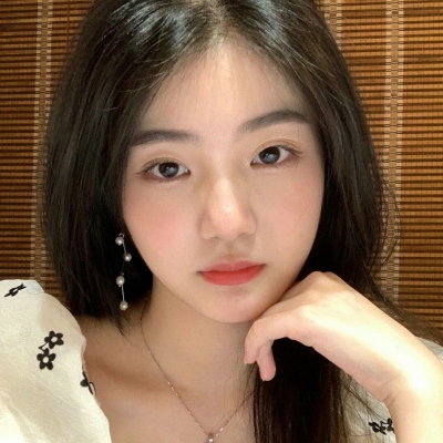 女生真人网红微信头像合集 共14张好看的款