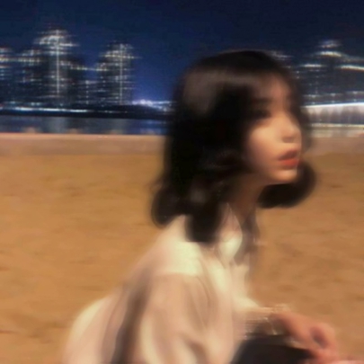 有质感的模糊感！13张高清女生QQ头像合集