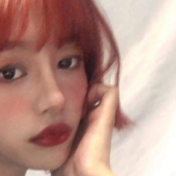 24张超清甜美系女生头像 网图素材分享