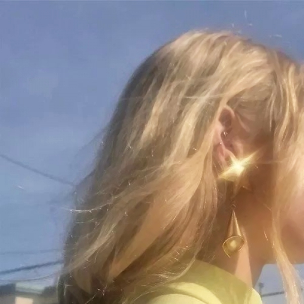 16张高清欧美范女生头像 个性又好看